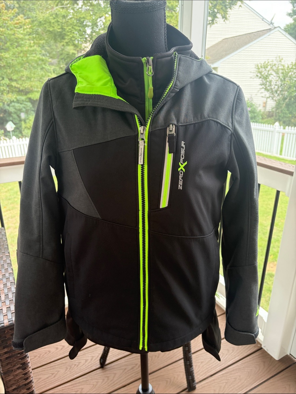ZeroXposur Black & Neon Green Kids Softshell Jacket with Hood